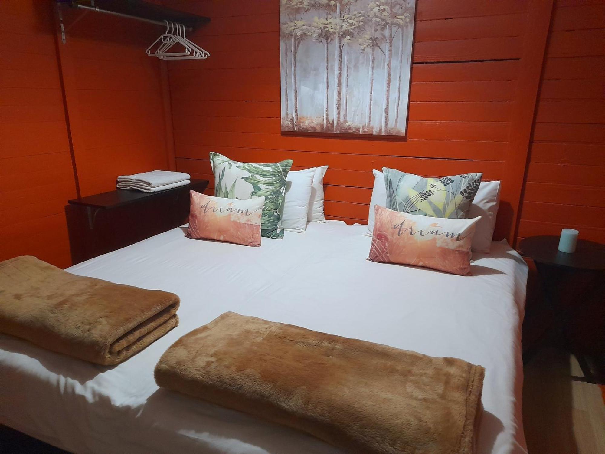 Entendeni Lodge Selfcatering Inanda Chambre photo